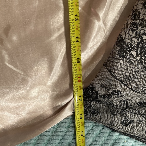 Express size 12 flowy “going out” halter top - Picture 13 of 13